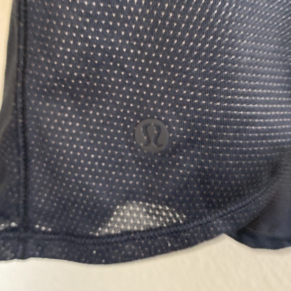 Lululemon pushing limits tank top women’s 10 ten black EUC - Picture 2 of 4